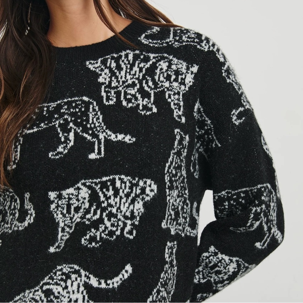NWT Faith & Zoe Wool Blend Leopard Jaguar Print Sweater Black White Large - Picture 2 of 5